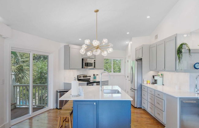 Private Pool, Putting Green & Steps to Isle of Palms Beach Paradise on Palm - Foto 14