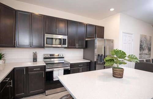 Stylish 5-Bedroom Villa - Perfect Disney Getaway! - Foto 11