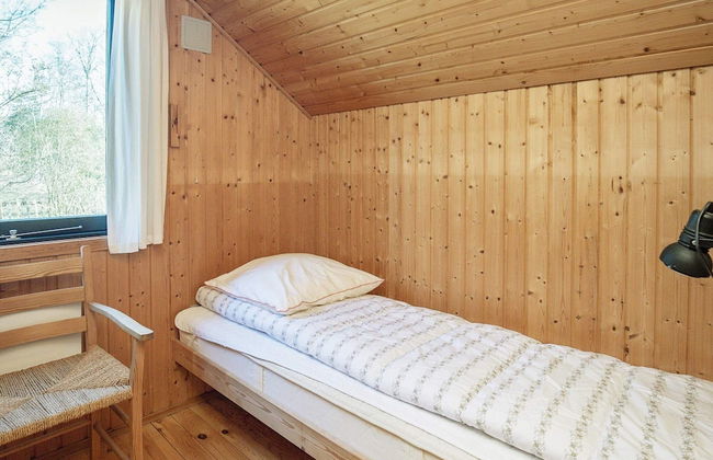 4 Person Holiday Home in Martofte - Photo 2