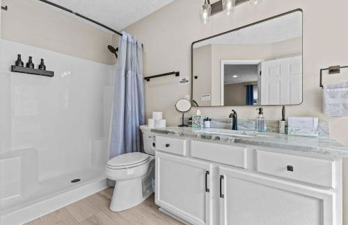 Wrens Cozy Nest Renovated Home and King Suite - Foto 13