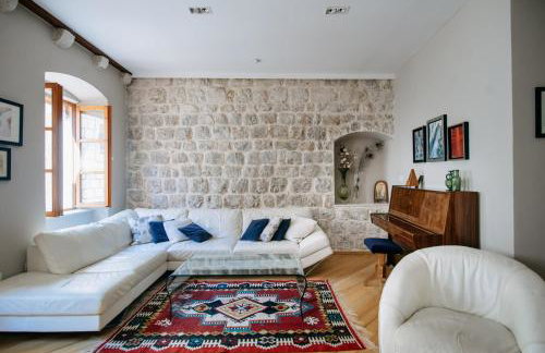 Secret Orange by DuHomes - Photo 48