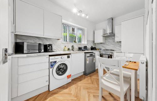 Balham Luxury Apartment 6 Min Walk to Underground and Overground Prime Balham Location - Photo 38