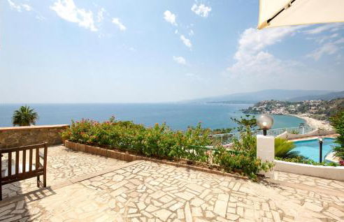 Amazing Home In Staletti With Wifi - Foto 20