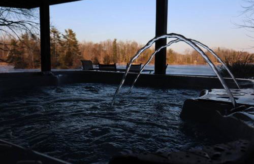 Lakefront Group Stay, Sleeps 19, Indoor Pool, Hot Tub, Arcades - Foto 28