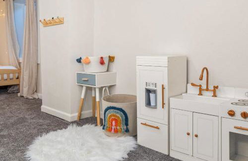 Beautiful 3 story villa with room for 17 people - outdoor POOL and indoor SAUNA - Foto 8