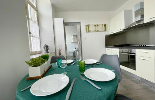 Lumineux et rénové studio en centre ville - Apt9 - Foto 3