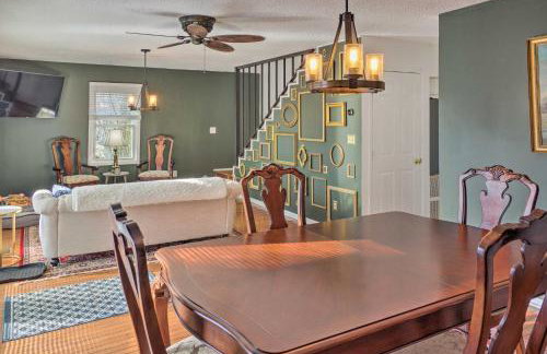 Blue Ridge Retreat with Mountain Views and Deck - Foto 6