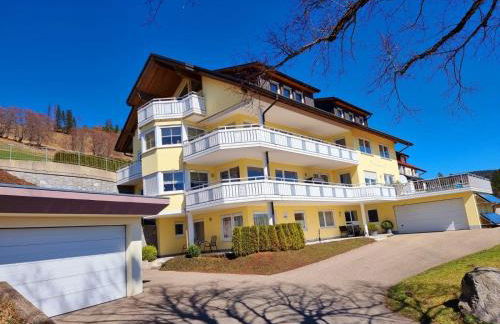 "Schwarzwaldblick" Ferienwohnung 2-4 Pers 65qm, schöne ruhige Südhanglage mit herrl Aussicht - Foto 1