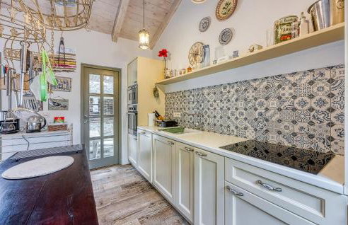 2 Bedroom Pet Friendly Home In Malinska - Photo 25