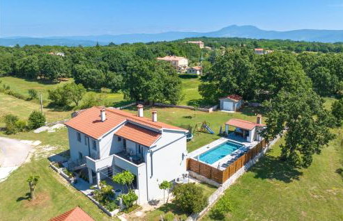 6 Bedroom Beautiful Home In Nedescina - Foto 12