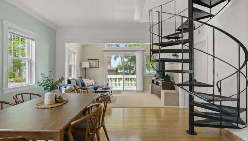 3 BR 2BA Lakefront Home - Dog Friendly - 30 Day - Foto 1