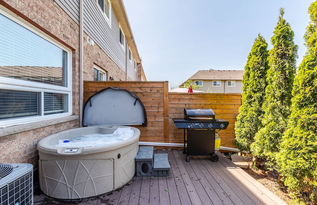 GLOBALSTAY. Modern 3-4 Bedroom Town - Photo 53