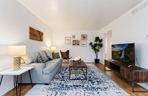 Ultimate Chill Zone | Bbq, Bikes, Pet Friendly!! - Foto 1