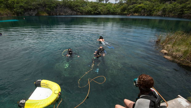 Diving in Cenote Chucumaltik - Foto 2