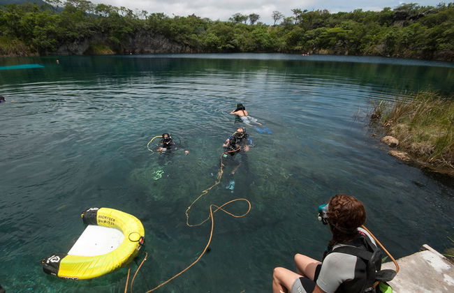 Diving in Cenote Chucumaltik - Foto 2