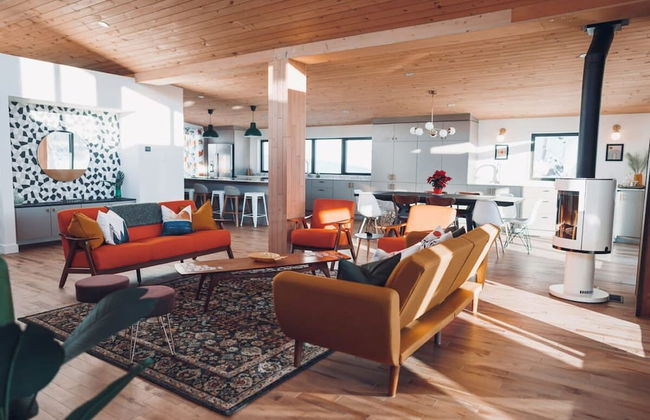 Lakeview Mid Century Luxury Cottage Citq 311414 - Photo 43