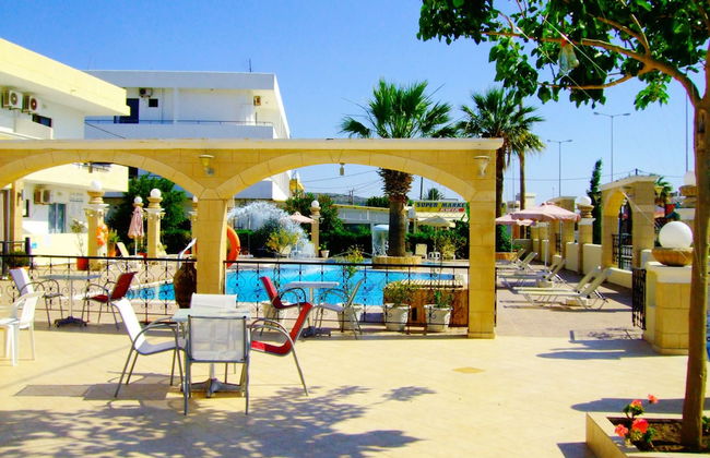 Antonios Hotel - Photo 52