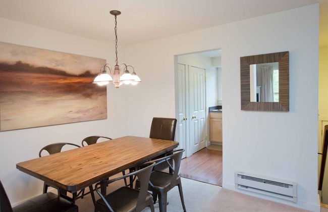 2BR Topnotch Condo - Photo 5