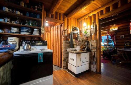 Romantic Log Cabin Rental with Hot Tub near Mount Hood, Oregon - Foto 13