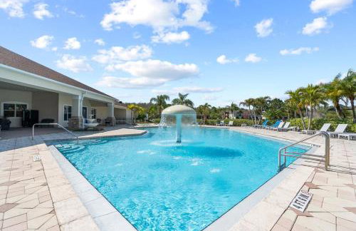 New! 6BR Home Close to Disney World! Private Pool! - Foto 9