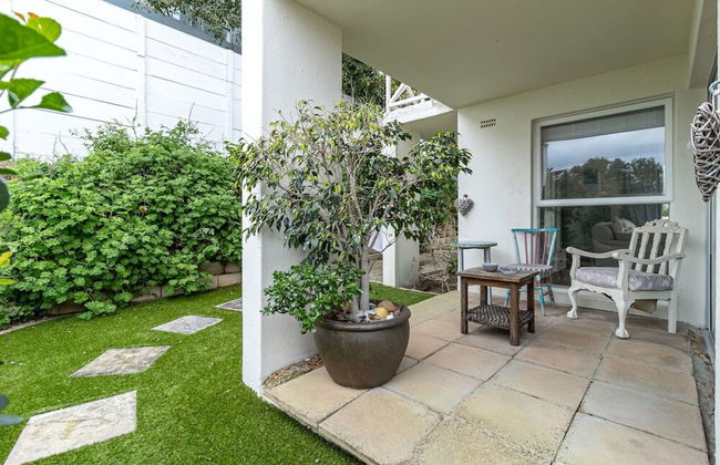 3 Bedroom Family Home - Houtbay - Photo 23