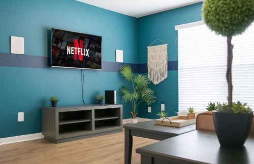 Pool gym BBQ modern apt near theHeights - Foto 2