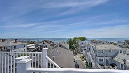 Walk to Commercial Street! Water-View Retreat - Foto 3