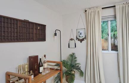 -Disco Bungalow- One third mile to FTL Marine Center - Foto 13