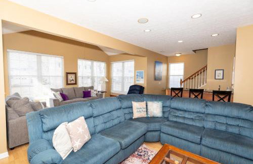 5 Bedroom Home in Old Homestead II - Photo 44