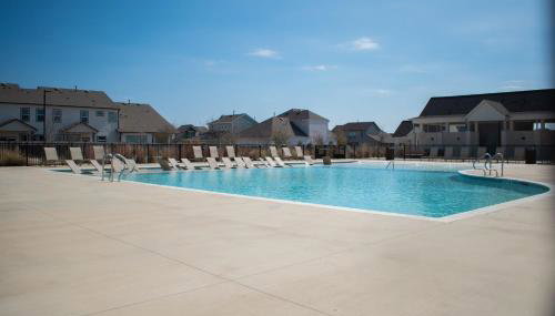 Spacious 4BR Oasis - Pool - Patio - 8 Min to Kalahari - Foto 4