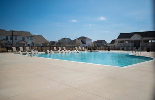 Spacious 4BR Oasis - Pool - Patio - 8 Min to Kalahari - Foto 4