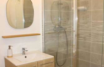 Apptartement neuf - Situation idéale - Balnéo - Parking - Foto 14