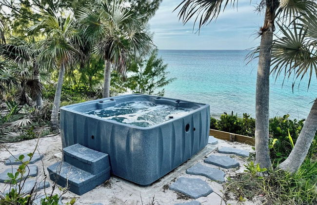 Shoreline Serenity: Secluded Coastal Villa - Foto 10