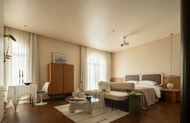 Golden Age Hotel - Photo 27