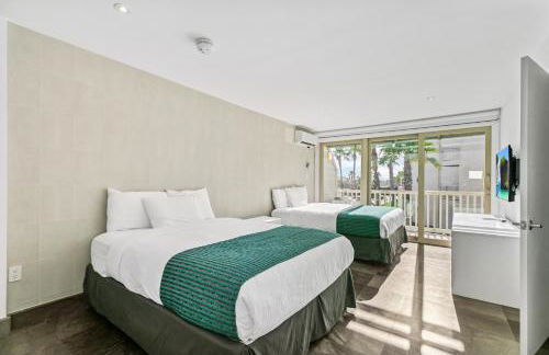 Upscale Modern Villa Private w Terrace in Bahia Mar Beachfront Resort, Heated Pool! - Photo 14