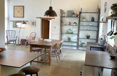 Private & Spacious Cotswold Barn - Foto 36
