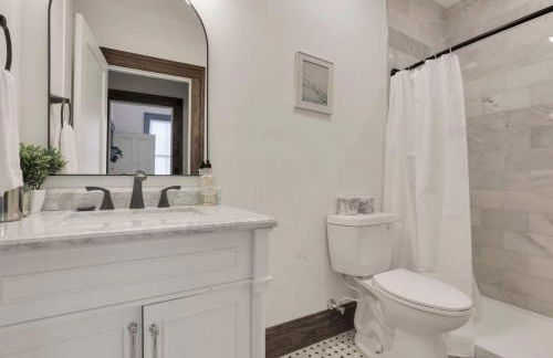 Spacious Historic 8-Bedroom Manor in Short North - Perfect for Large Groups - Foto 65