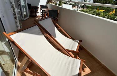 Apartamento con piscina y delante de la playa - Foto 3