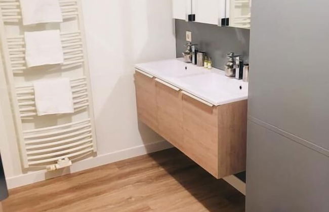 Large Art Deco Flat 100m2 in City Center - Parking - Photo 16