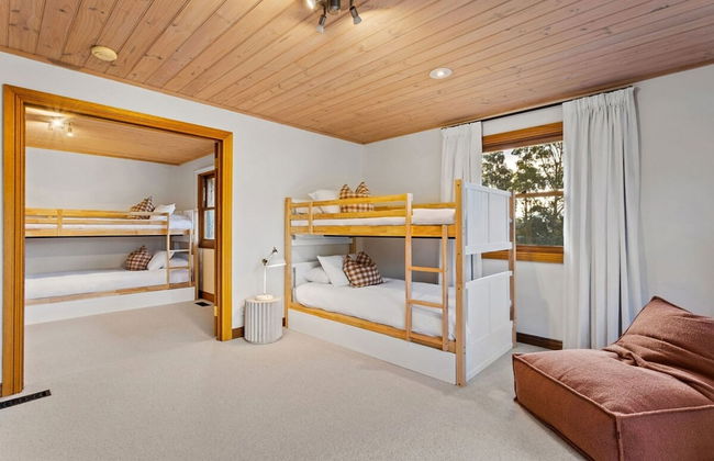 The Peninsula Chateau Lodge-inspired Luxury - Photo 27