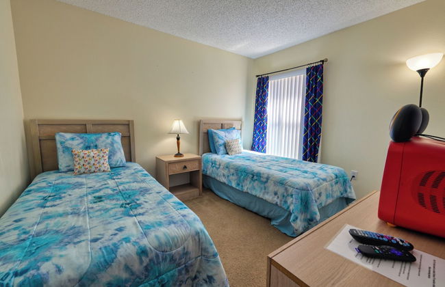 Arler House - Amazing 4 Bed 3 Bath - Private Pool - Photo 1