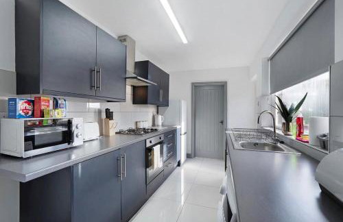 Comfortable 2BR Home 10 Min to Durham Cathedral - Foto 4