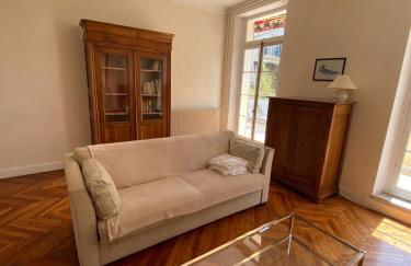 PALMERAIE - Magnifique appartement d'époque avec Vue Mer 4 personnes avec terrasse Le Port Nice - Photo 6