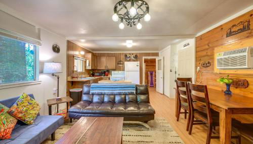 Rustic Cabin with Patio 8 Mi to Kings Canyon Park - Foto 4