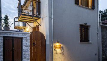 Samis Pelion LuxuryLiving - Photo 2