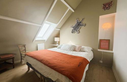 Superbe maison rénovée, 250m de l'océan, 12 pers, terrasse, jardin, proche plage Kerleven et golf - FR-1-481-164 - Foto 32