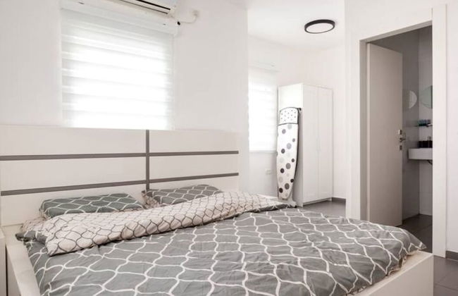 Amazing APT Bat-Yam Near Beach - Foto 3