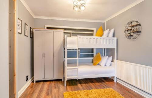 Crynant Countryside Retreat - Photo 9