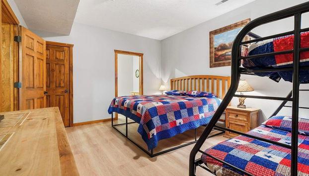 Kemper's Cabin in the Ozarks - Onsite Amenities - Foto 5, Habitación