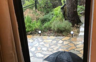 Theisoa.Old Little house in the garden . Andritsaina. - Foto 30